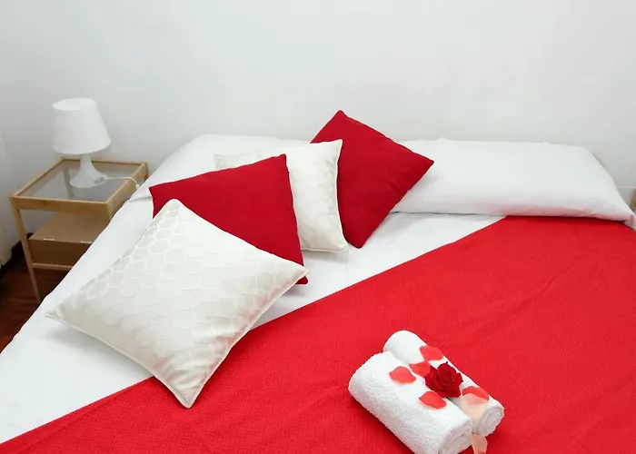 Sanctuary 32 *