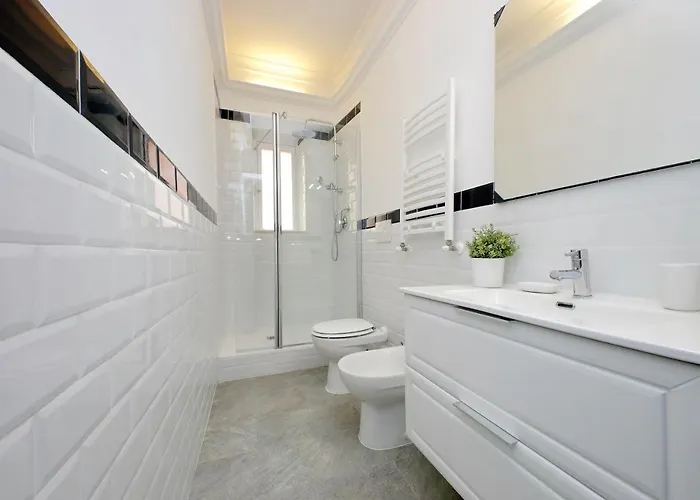 Sanctuary 32 Rome