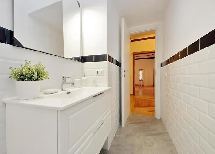 Apartment Sanctuary 32 Rome