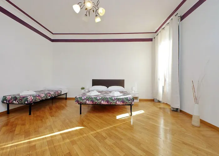 Sanctuary 32 *