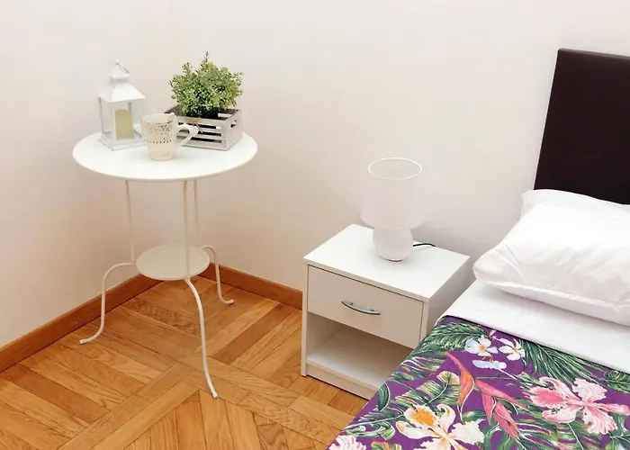 Sanctuary 32 Rome